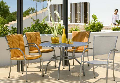 Pilo Collection - finest outdoor furniture and patio settings in exclusive European and Australian designs