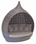 Wicker Private Haven Daybed